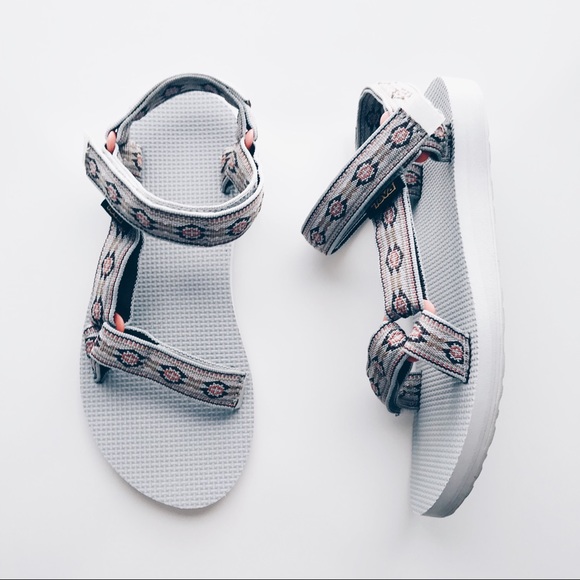 teva aztec sandals